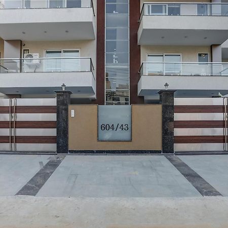 Collection O The Doors Near Appu Ghar Hotel Gurgaon Ngoại thất bức ảnh