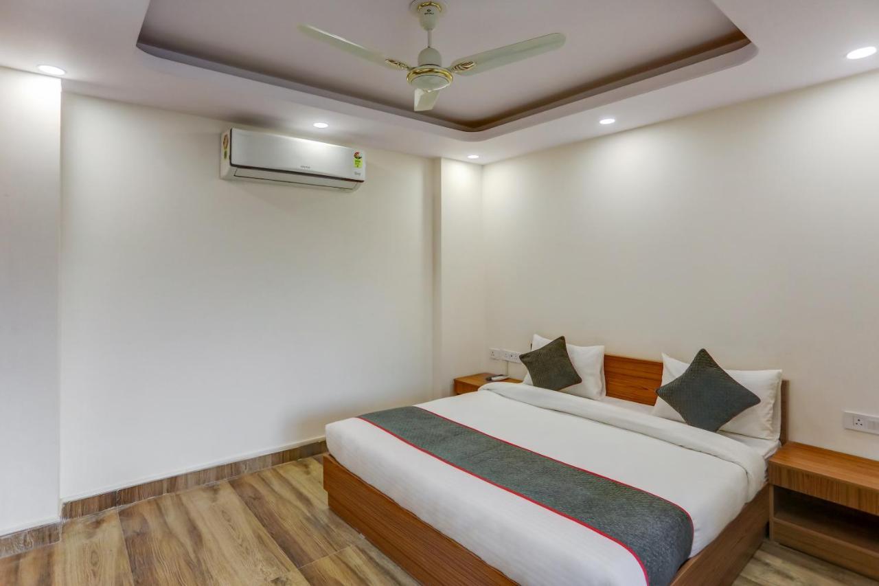 Collection O The Doors Near Appu Ghar Hotel Gurgaon Ngoại thất bức ảnh